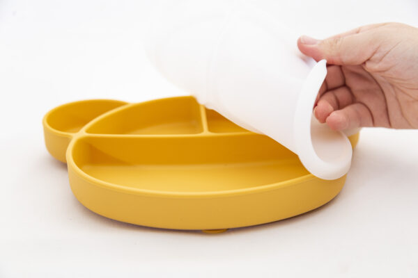 Plato Oso con tapa Silicona  Ventosa Divisiones Bebe Infantil Sopapa Mostaza