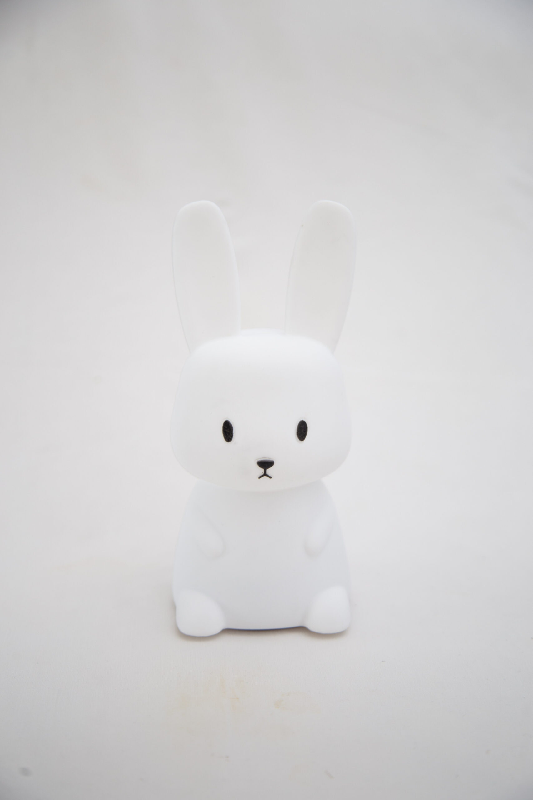 Velador Silicona Conejo Con Carga Usb Y Control Táctil