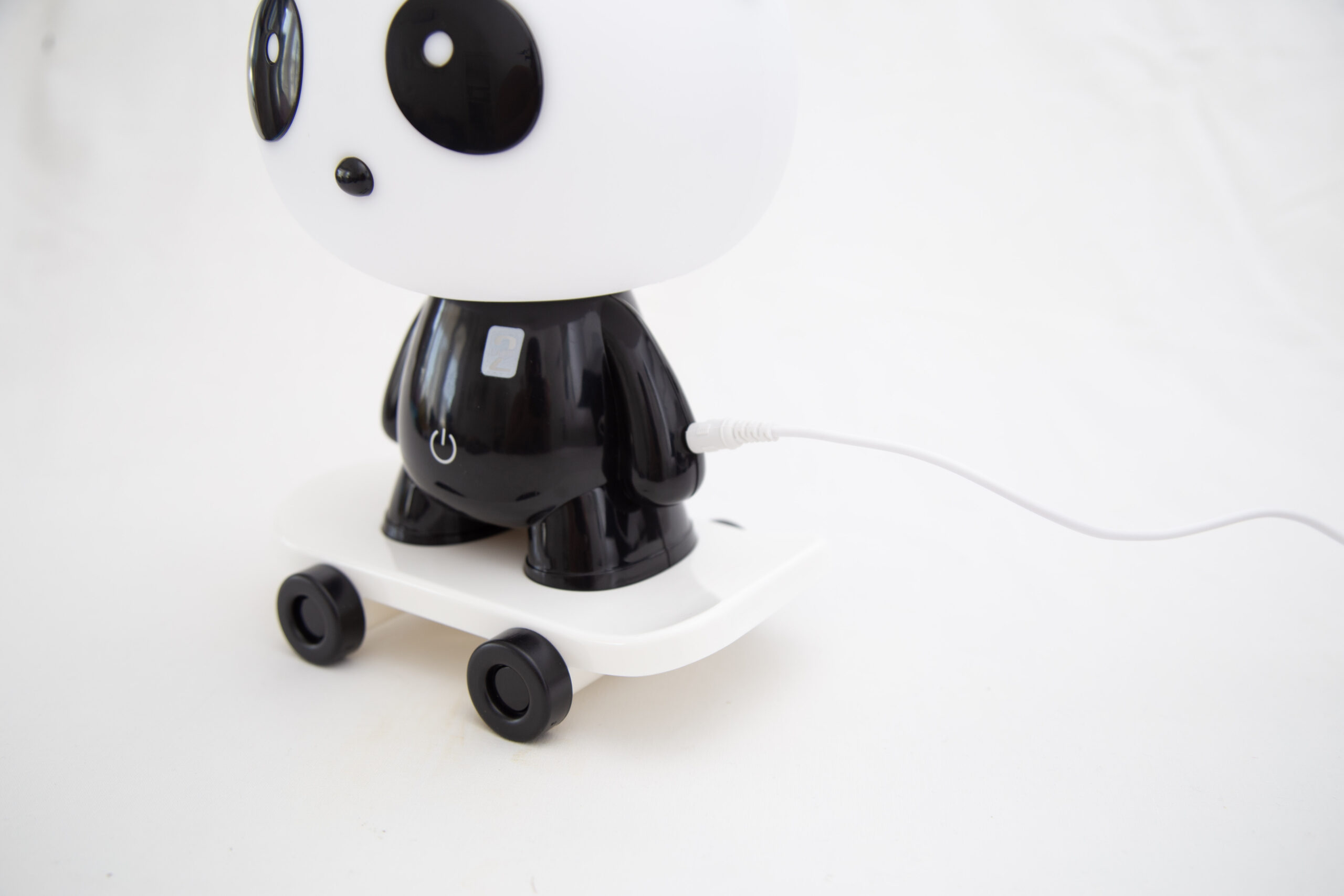 Velador Infantil Usb Panda En Patineta Tactil Con Usb - Imagen 3